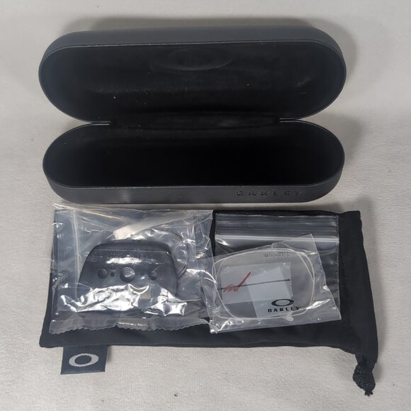 Oakley Black Glasses Sunglasses Case ONLY HDO Faux Leather Hardshell Bag Cloth - Picture 1 of 16